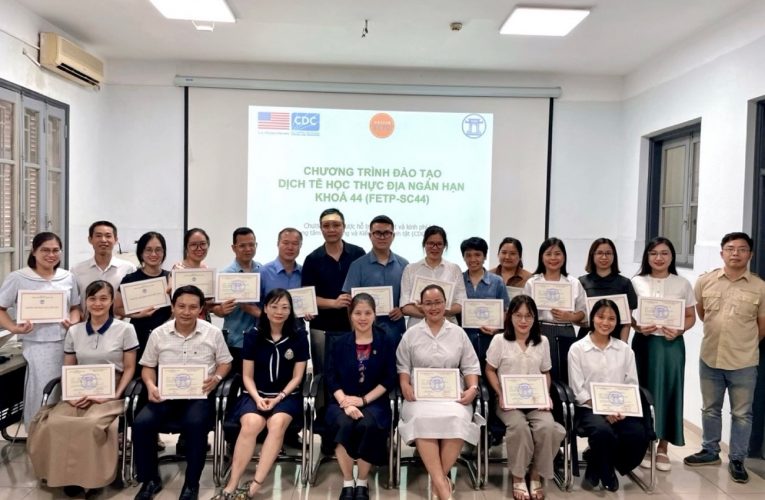 Hội thảo 3 và bế giảng Khóa đào tạo Dịch tễ học thực địa cơ bản khóa 44 (FETP SC44)